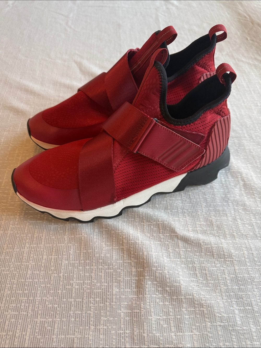 Sorel kinetic sneakers